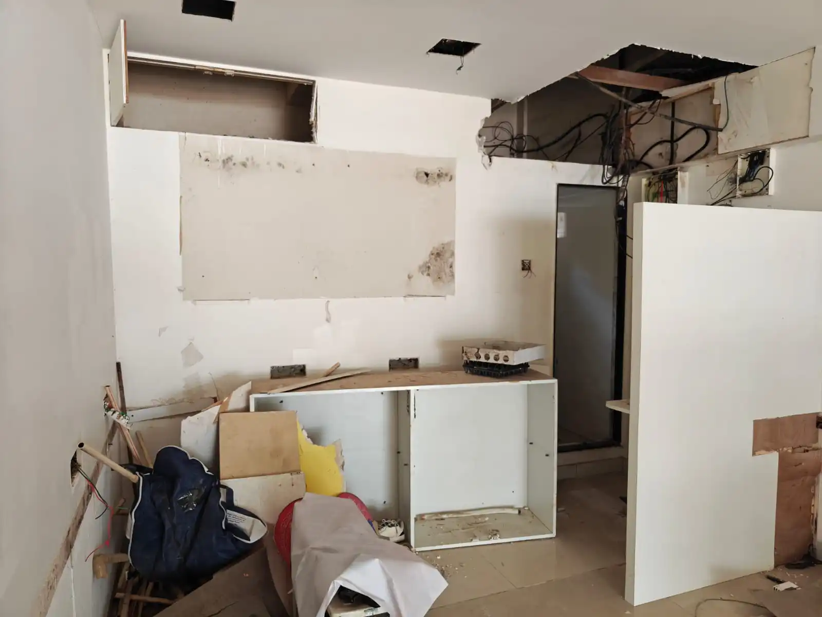 Bhoomi Classic Showroom rental opp Inorbit mall Malad West