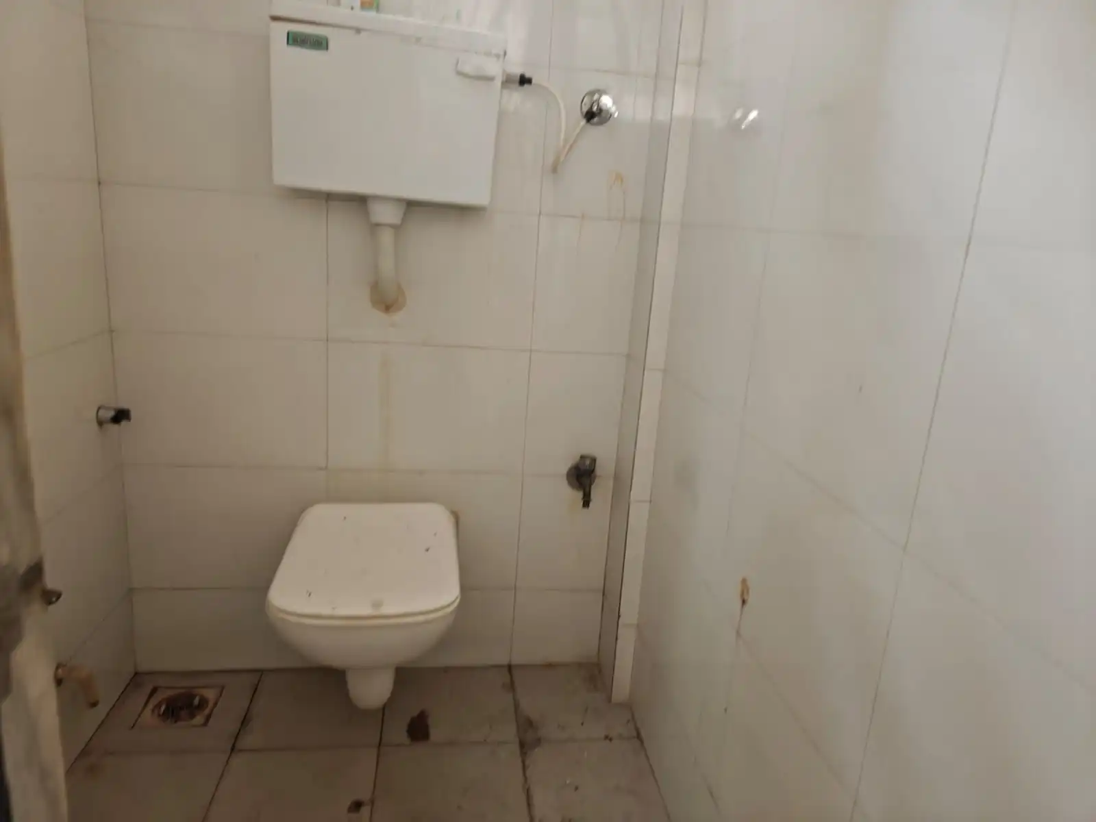 Bhoomi Classic Showroom rental opp Inorbit mall Malad West