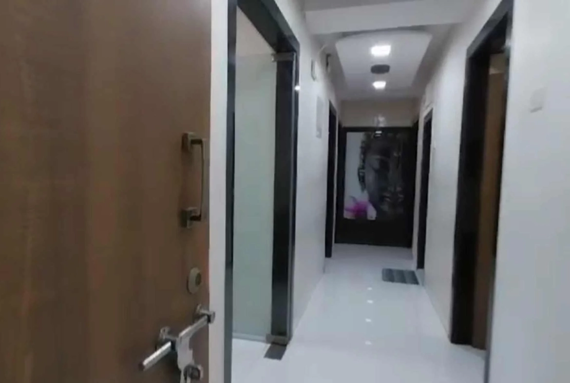 Flat on Rent Malad West Opp Infinity Mall China Link (1)