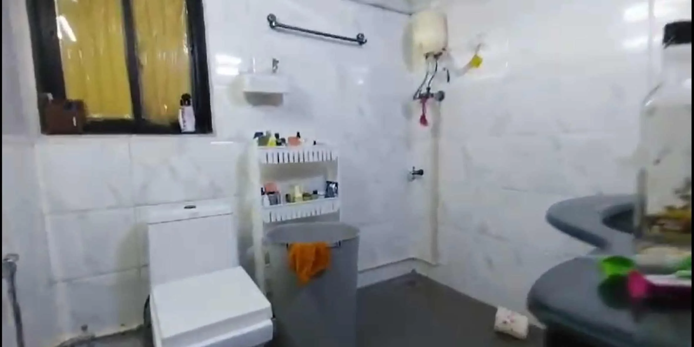 Flat on Rent Malad West Opp Infinity Mall China Link (1)