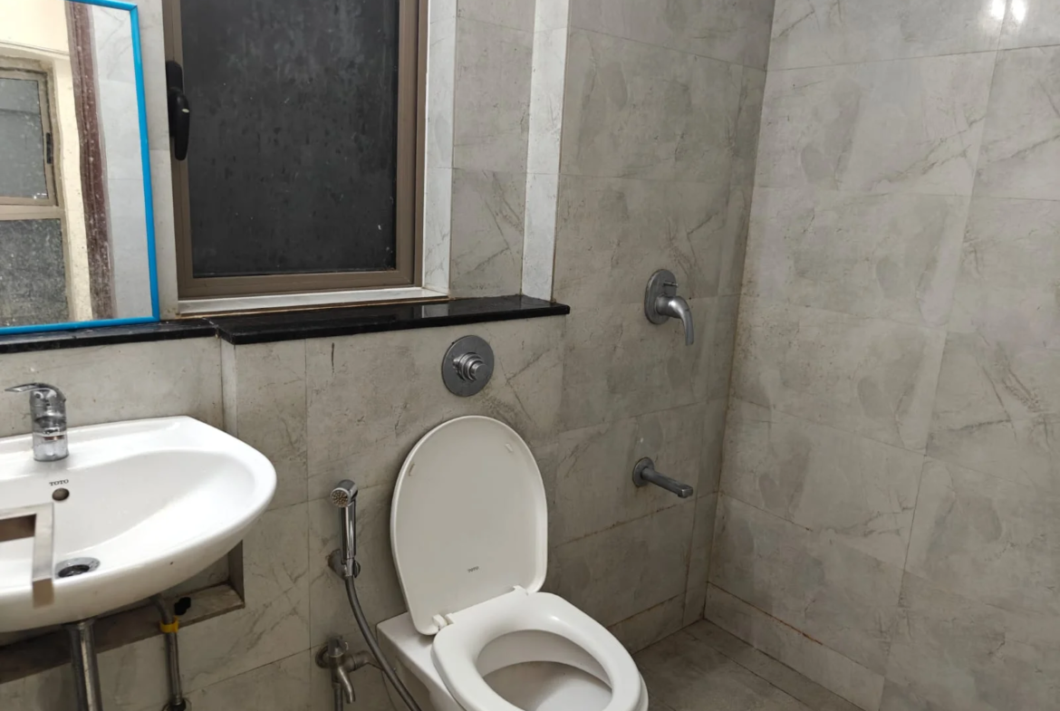 1 BHK Flat for Rent in Sheth Irene, Malad West