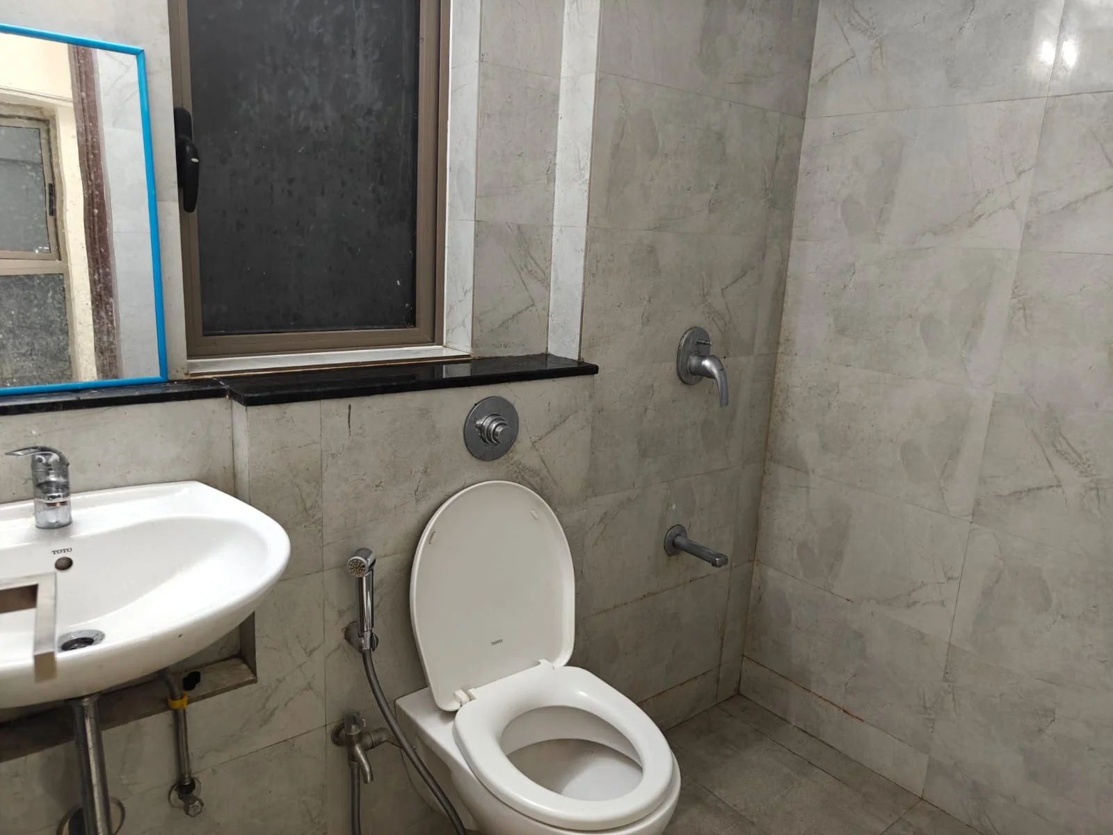 1 BHK Flat for Rent in Sheth Irene, Malad West