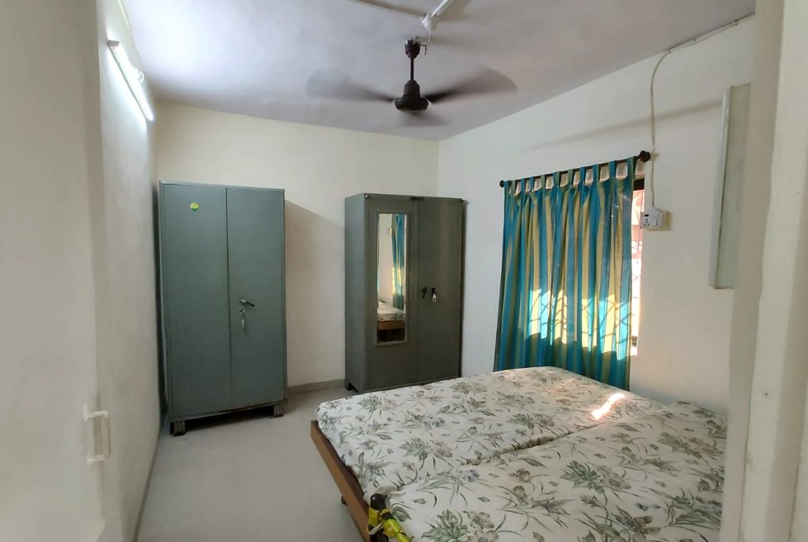 1 BHK Semi Furnished Flat for Rent in Shree Shiv Kirti, Malad West