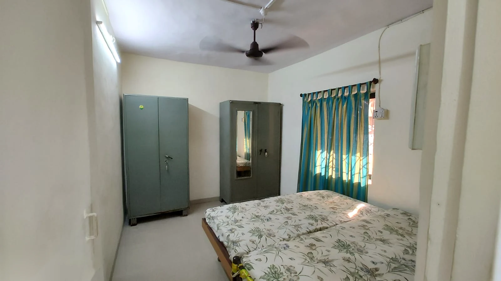 1 BHK Semi Furnished Flat for Rent in Shree Shiv Kirti, Malad West