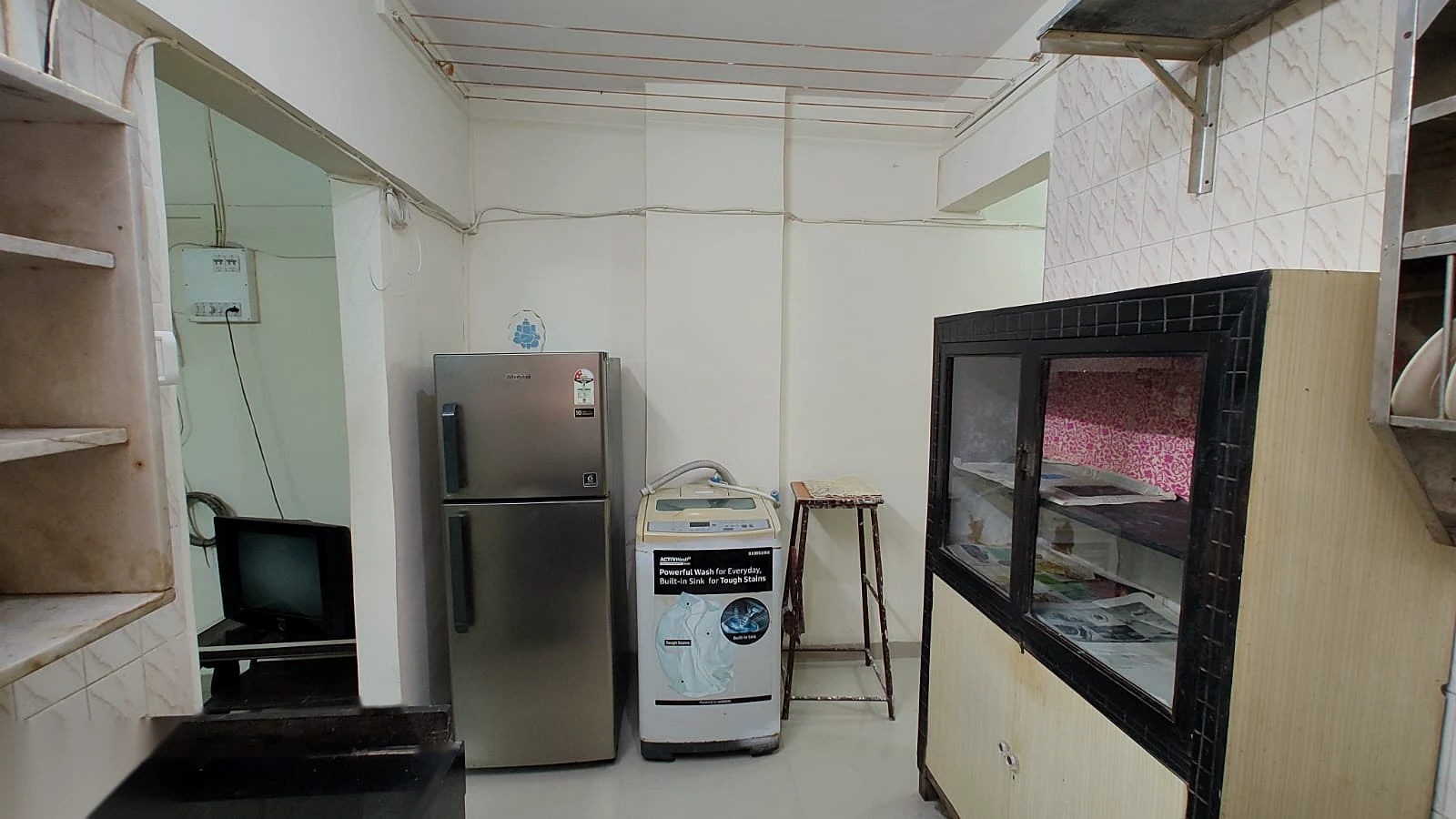 1 BHK Semi Furnished Flat for Rent in Shree Shiv Kirti, Malad West