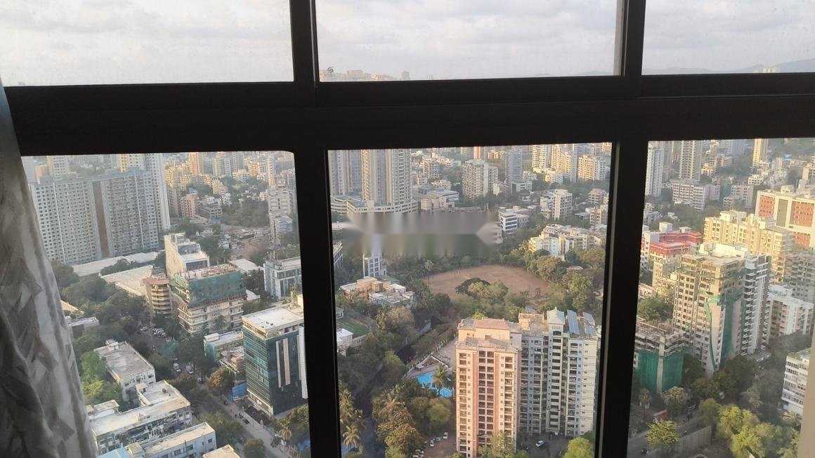 2 BHK flat for rent in Malad West at Sheth Irene