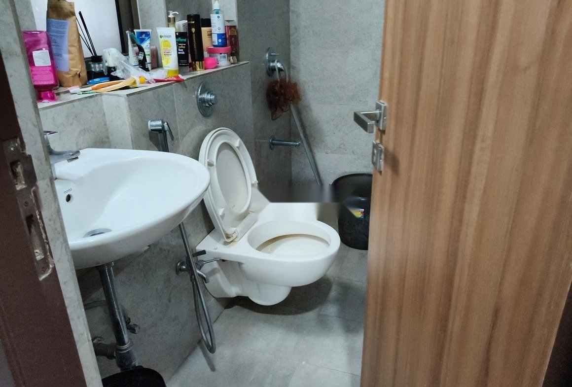 2 BHK flat for rent in Goregaon West at Chandak Stella