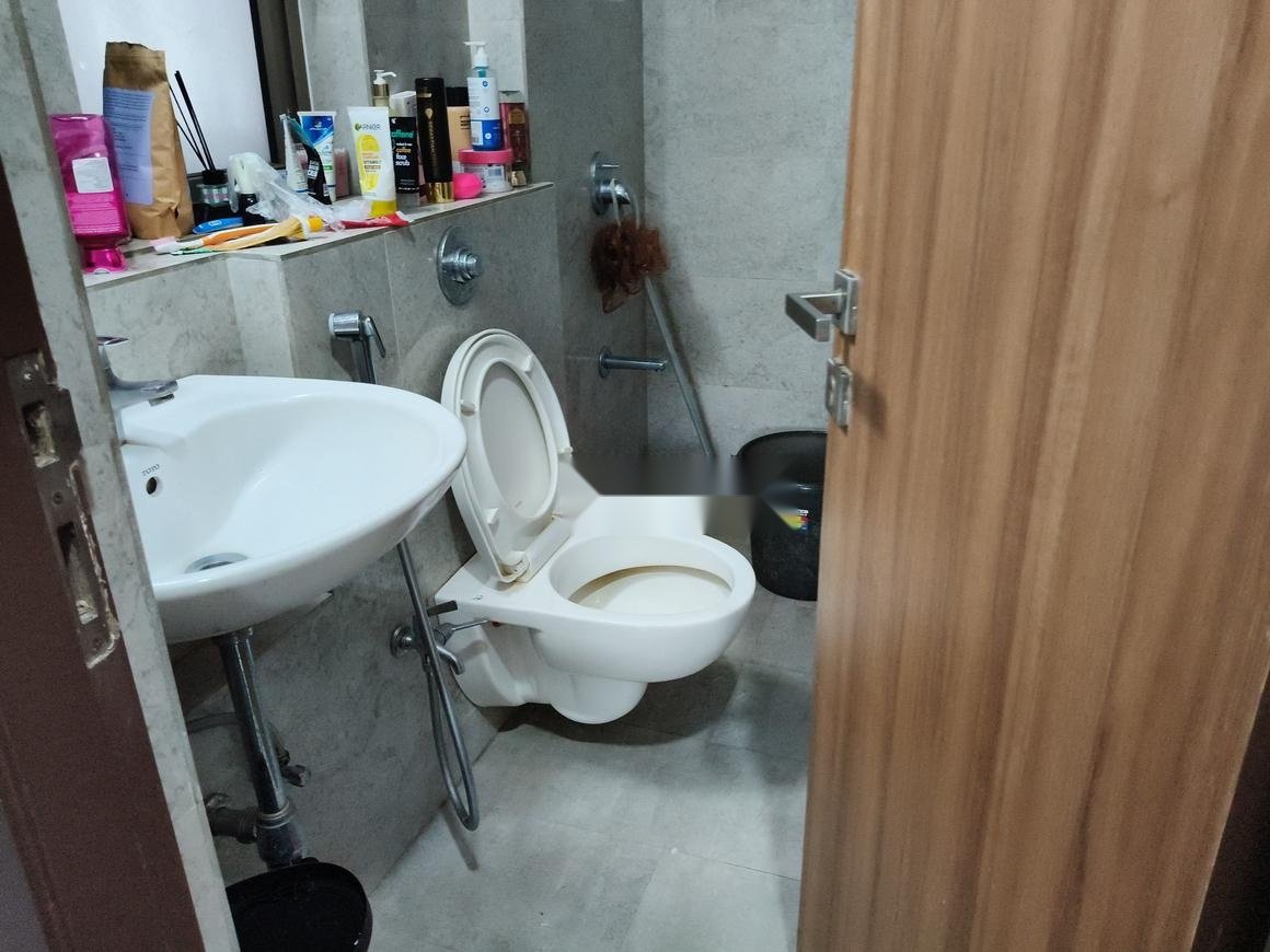 2 BHK flat for rent in Goregaon West at Chandak Stella