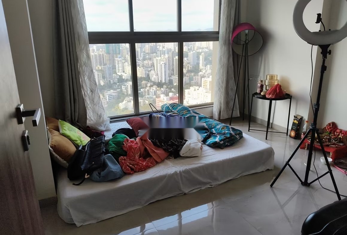 2 BHK Empty Flat for Rent in Sheth Irene, Malad West